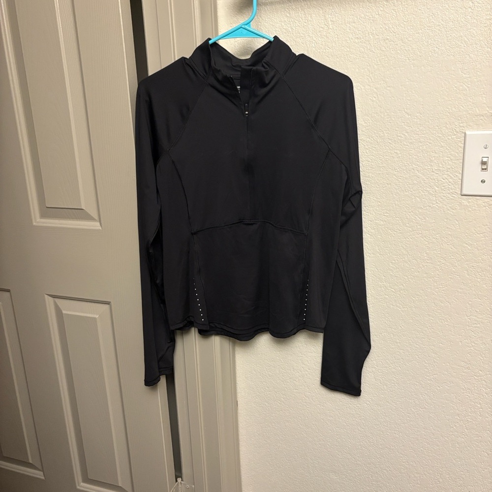 Old Navy Active Black Powersoft Top